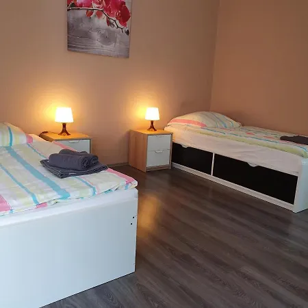 Große Ferienwohnung an der Rheinpromenade three Duisburg Exterior foto
