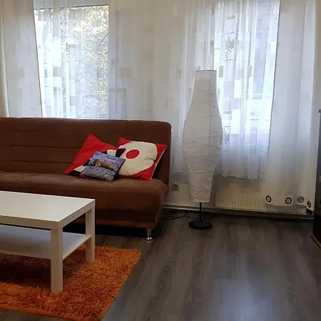 Große Ferienwohnung an der Rheinpromenade three Duisburg Zimmer foto